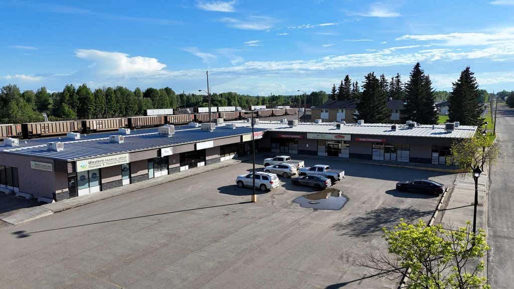 Photo of 5025 1 Avenue, Edson, AB T7E 1S9 (MLS # A2337184)