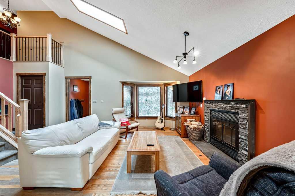 15 Strathlorne Bay SW