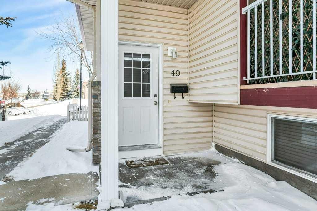 Photo of 103 Addington Drive #49, Red Deer, AB T4R 3C6 (MLS # A2296084)