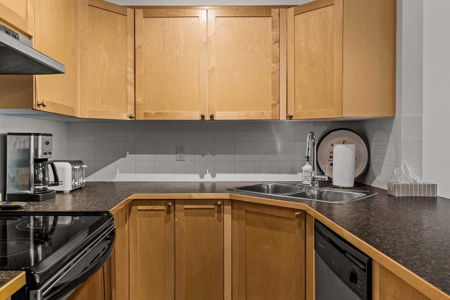 109 Montane Road 325