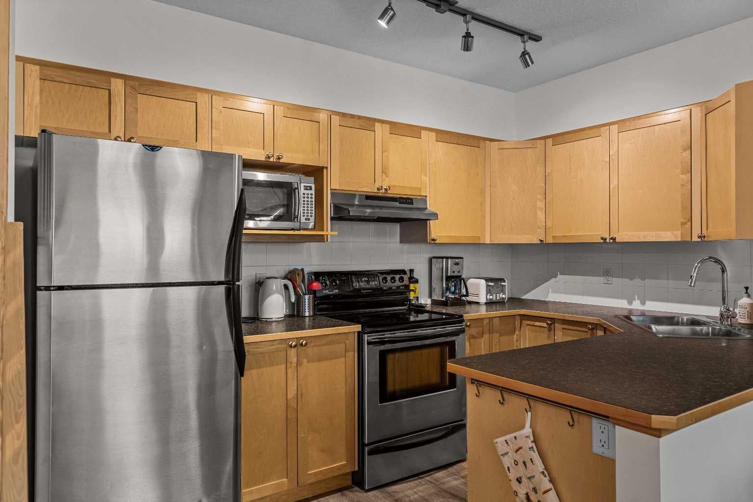 109 Montane Road 325