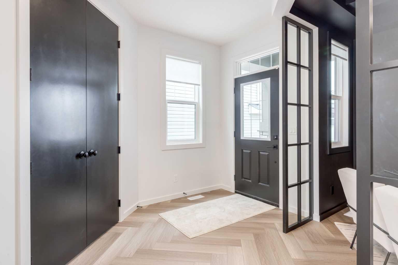 560 Walgrove Boulevard SE