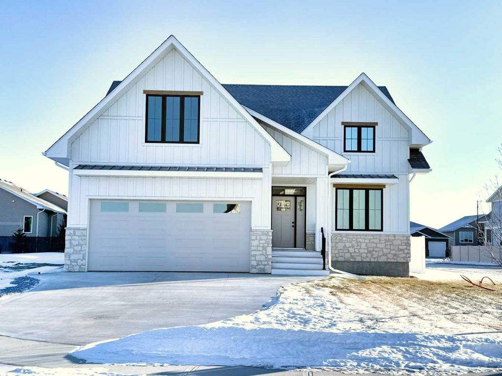 Photo of 39 Williams Avenue, Olds, AB T4H 0E6 (MLS # A2286070)