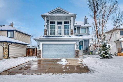 Photo of 144 Springmere Close, Chestermere, AB T1X 1J9 (MLS # A2293499)