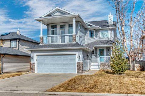 Photo of 144 Springmere Close, Chestermere, AB T1X 1J9 (MLS # A2293499)