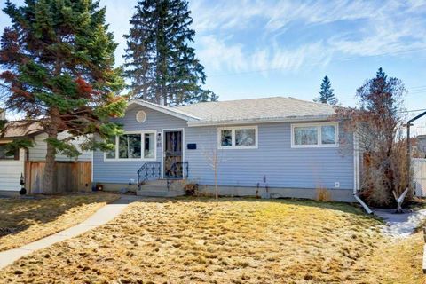 81 Healy Drive SW Calgary AB T2V 2Z8