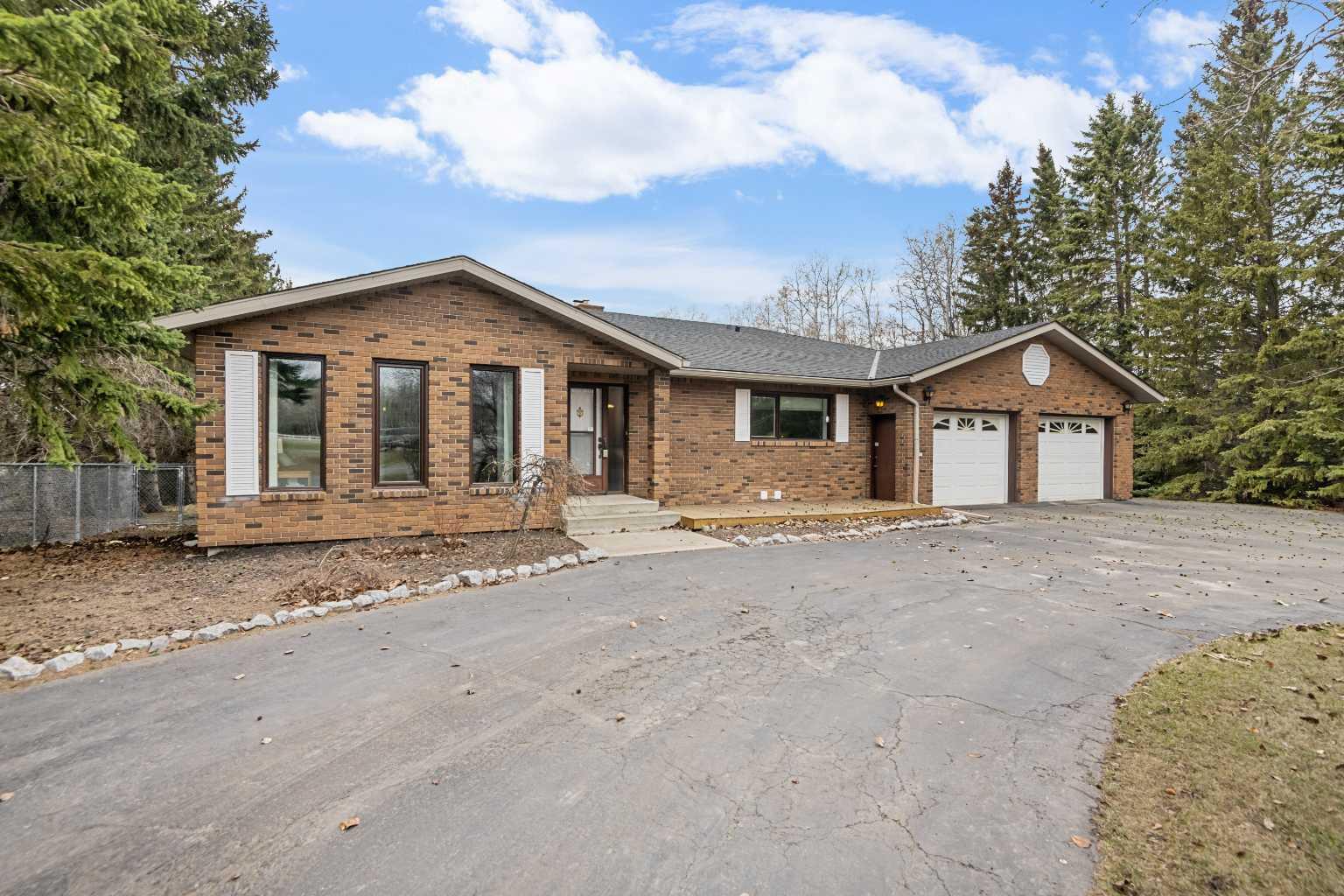 155 Croxford Estates NE