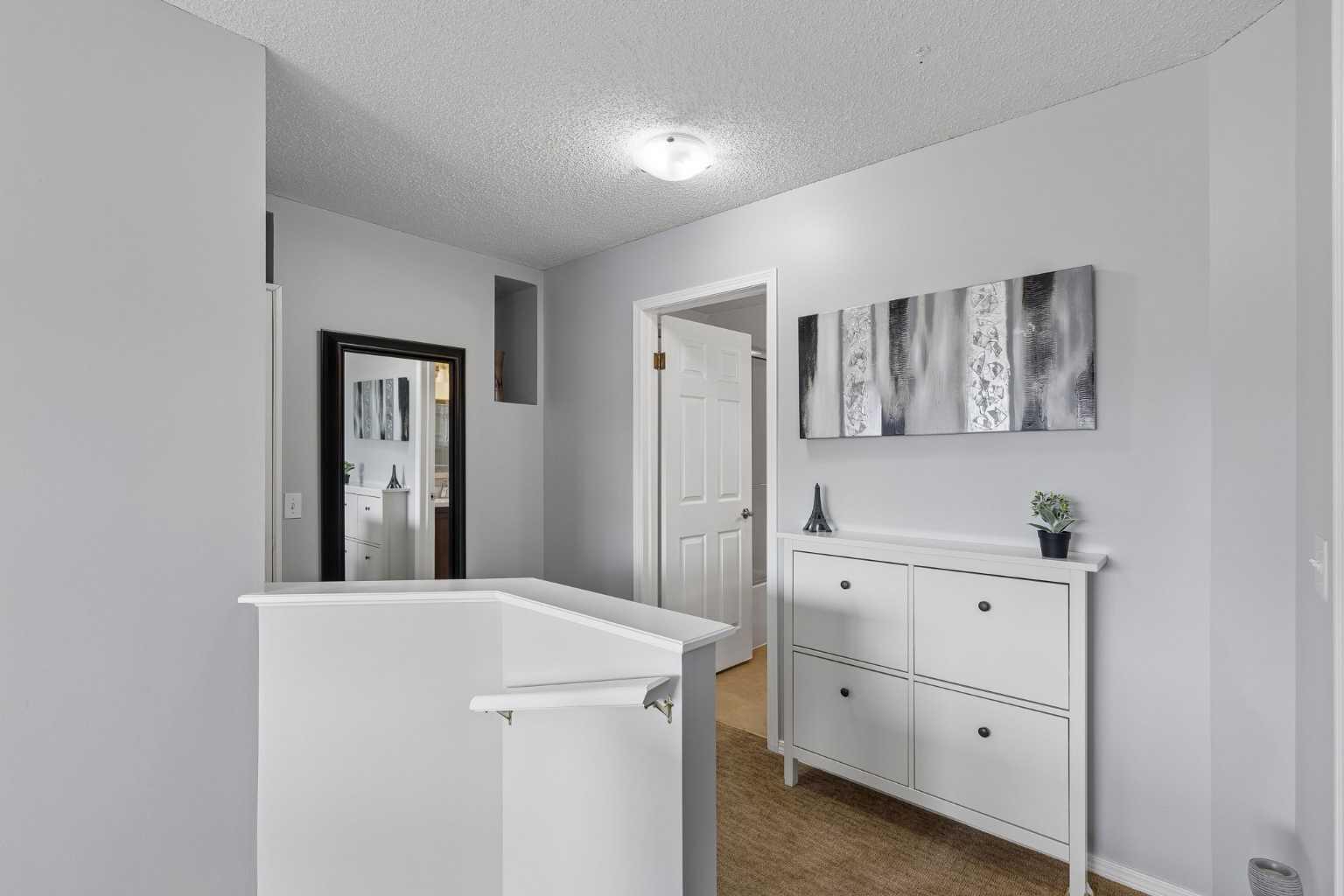 244 Scurfield Place NW