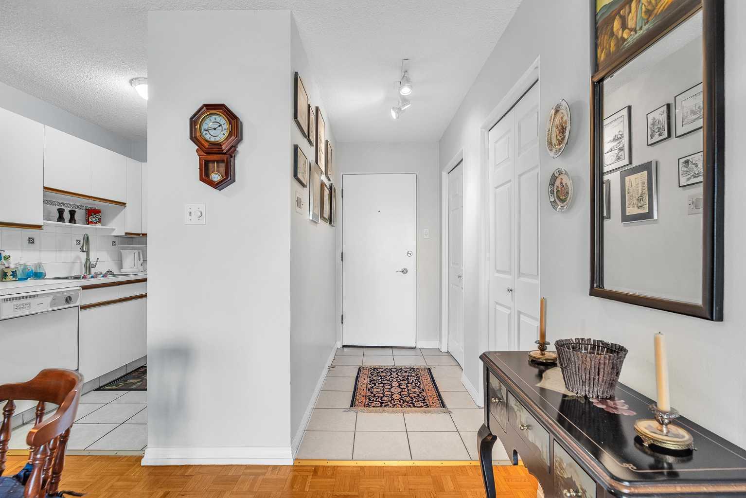 516 Cedar Crescent SW 102