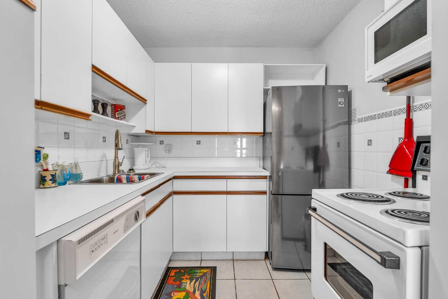 516 Cedar Crescent SW 102