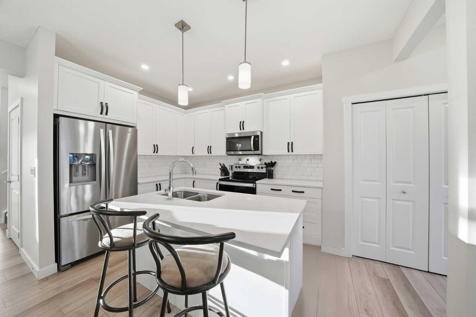 352 Bayview Street SW