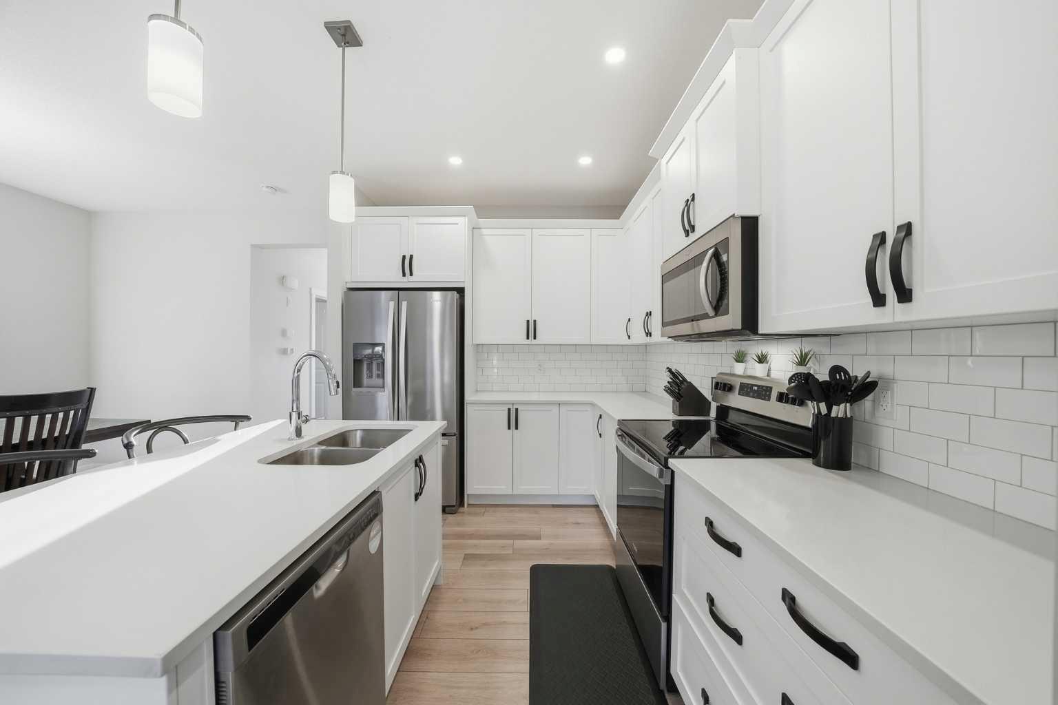 352 Bayview Street SW