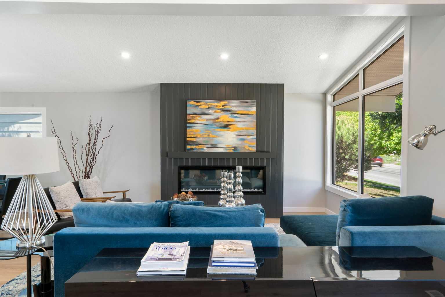 1039 Lake Bonavista Drive SE