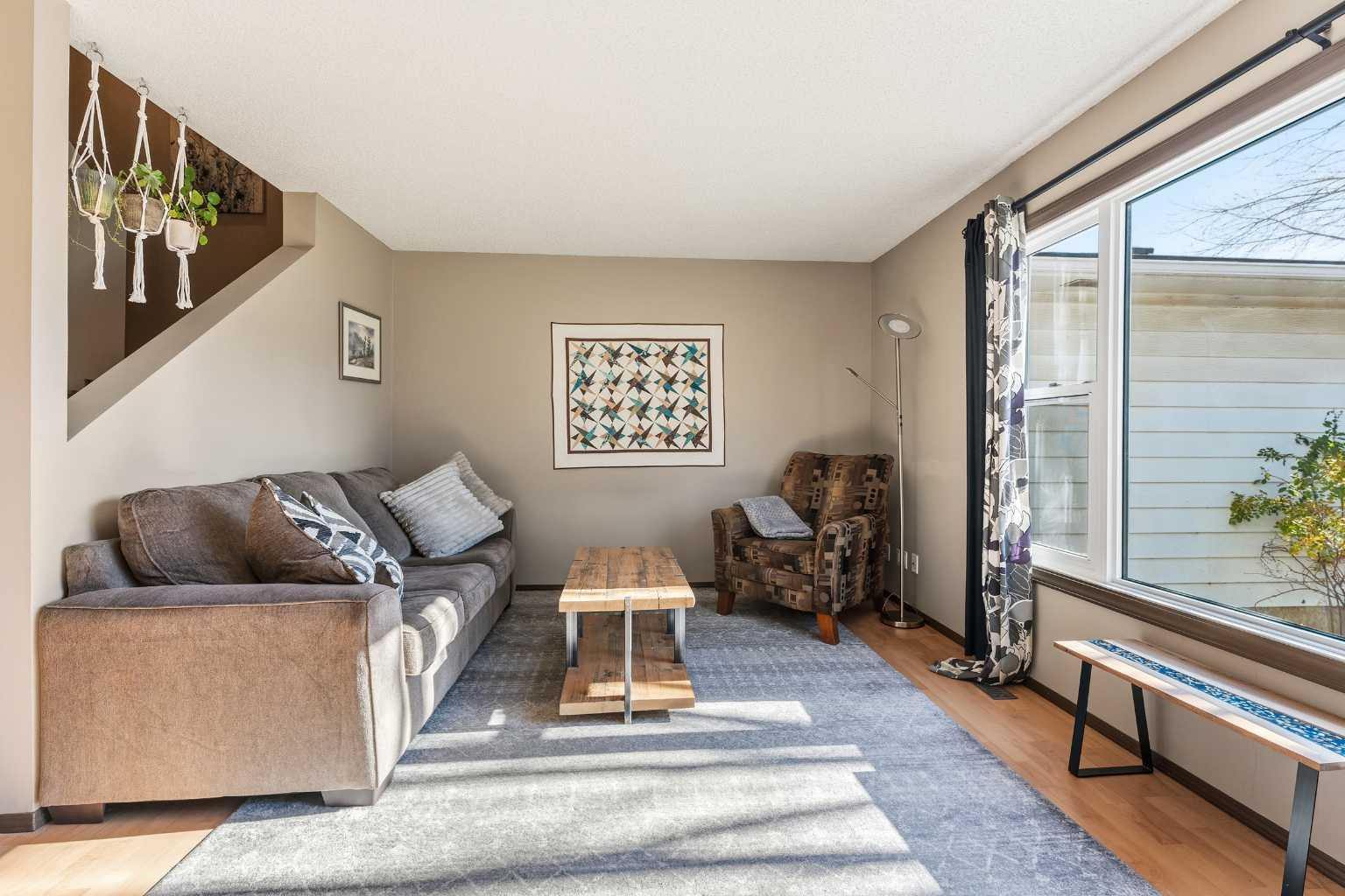 508 Queensland Place SE