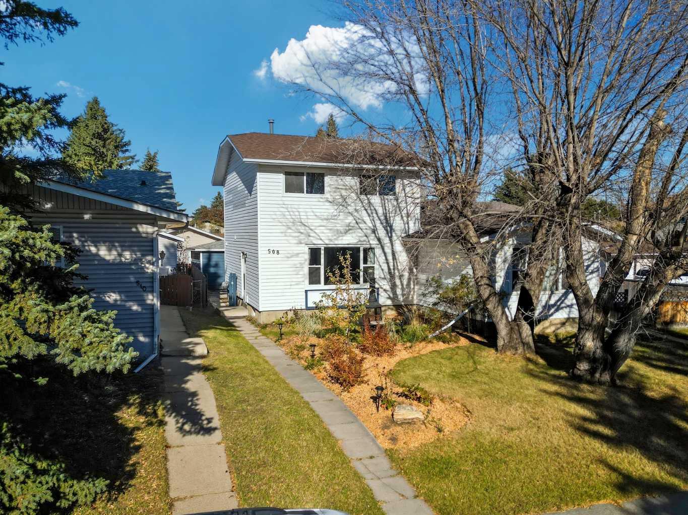 508 Queensland Place SE