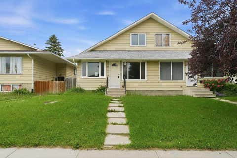 Photo of 118 Dovertree Place SE, Calgary, AB T2B 2K3 (MLS # A2329063)