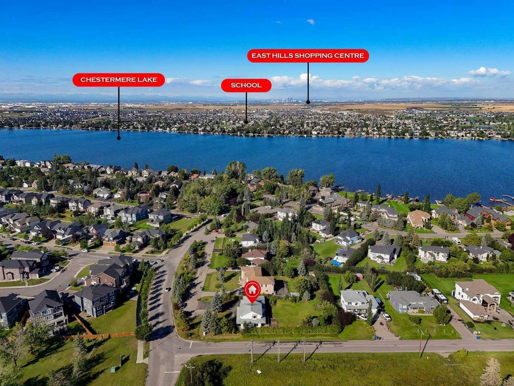 Photo of 707 East Lakeview Road, Chestermere, AB T1X 1A9 (MLS # A2350647)