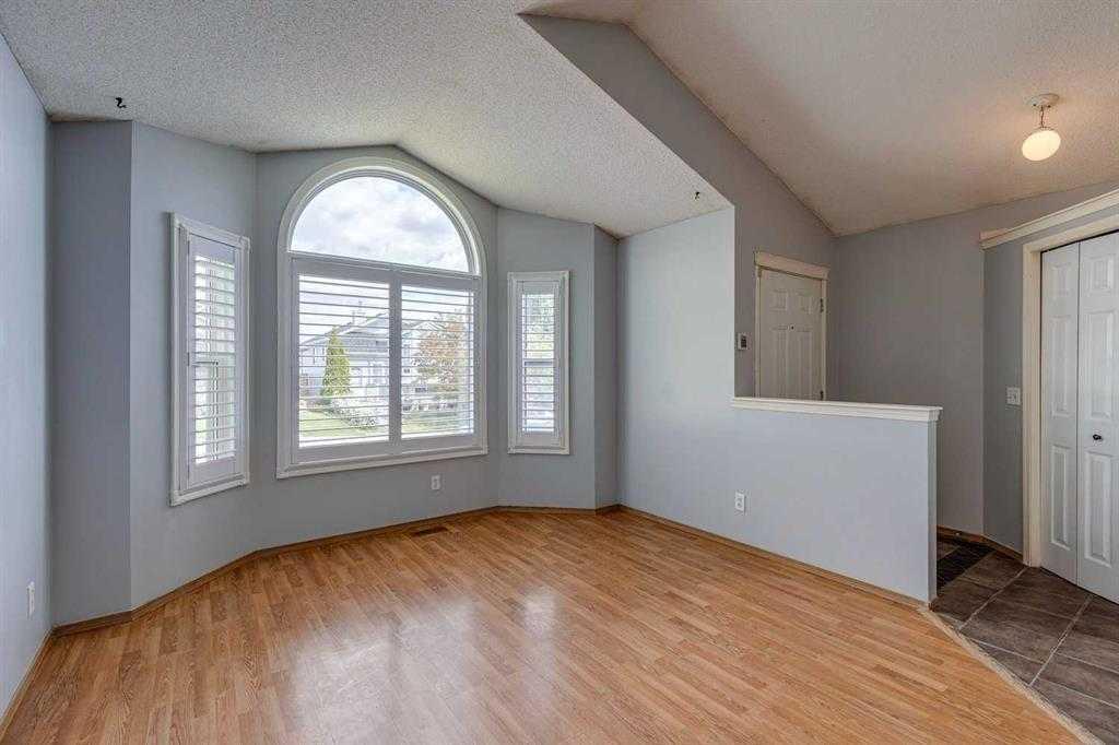 2142 Country Hills Circle NW