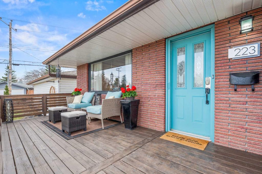 Photo of 223 45 Street SW, Calgary, AB T3C 2B4 (MLS # A2304620)