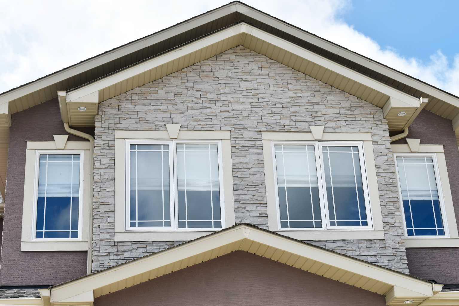 120 KINNIBURGH Circle