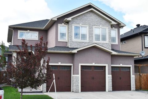 Photo of 120 KINNIBURGH Circle, Chestermere, AB T1X 0P8 (MLS # A2303767)