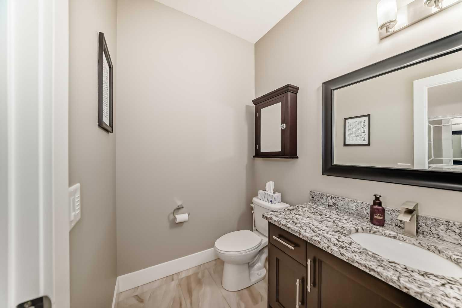 120 KINNIBURGH Circle