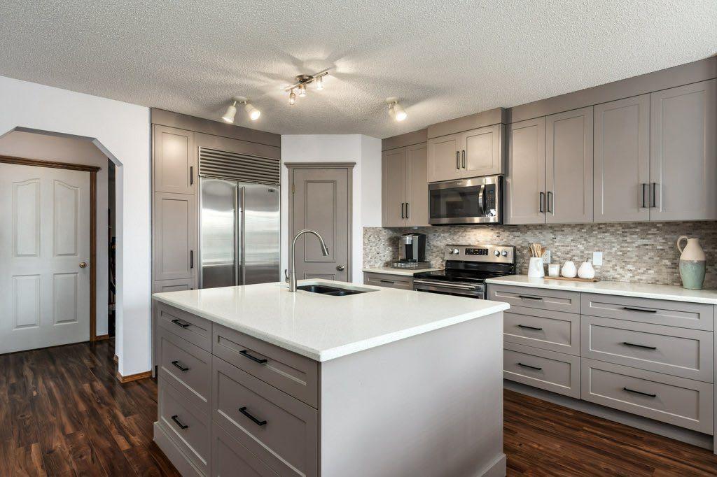 2 Springbank Crescent SW
