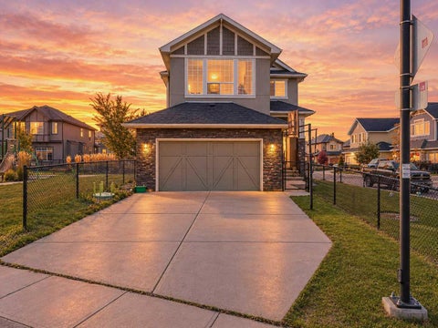 Photo of 134 Kinniburgh Lane, Chestermere, AB T1X 0V1 (MLS # A2349090)