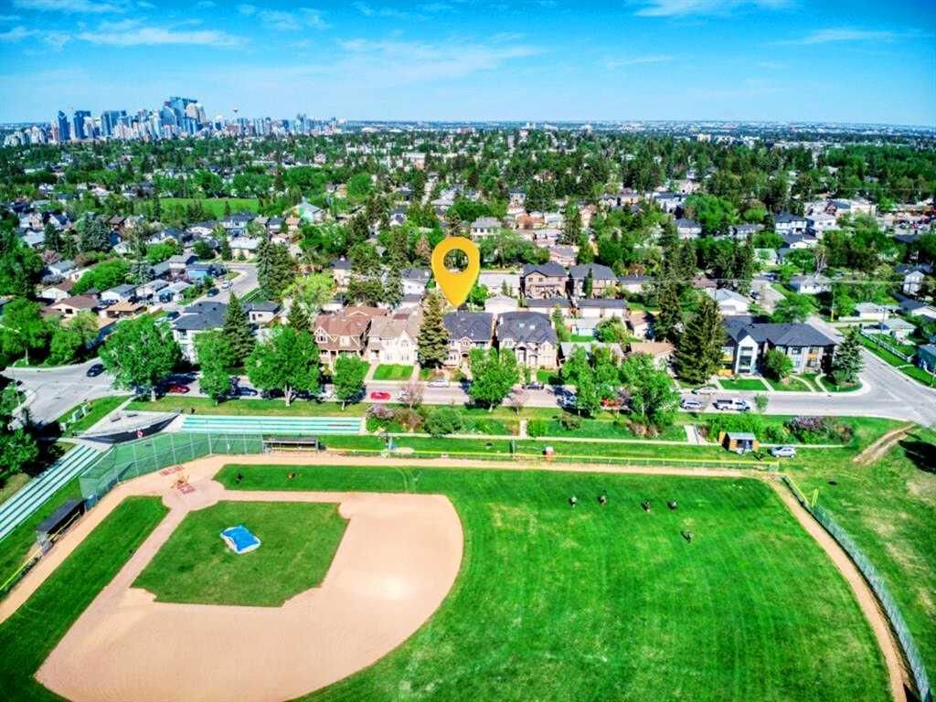 Photo of 3018 30 Street SW, Calgary, AB T3E 2M6 (MLS # A2281634)