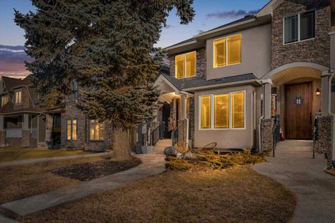 3018 30 Street SW Calgary AB T3E 2M6