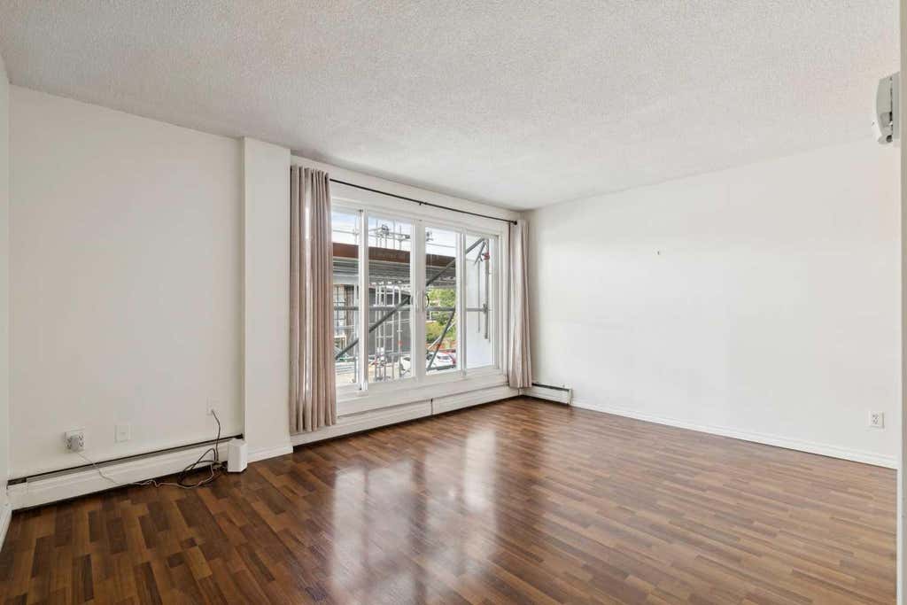 Photo of 110 24 Avenue SW #305, Calgary, AB T2S 0J9 (MLS # A2324223)