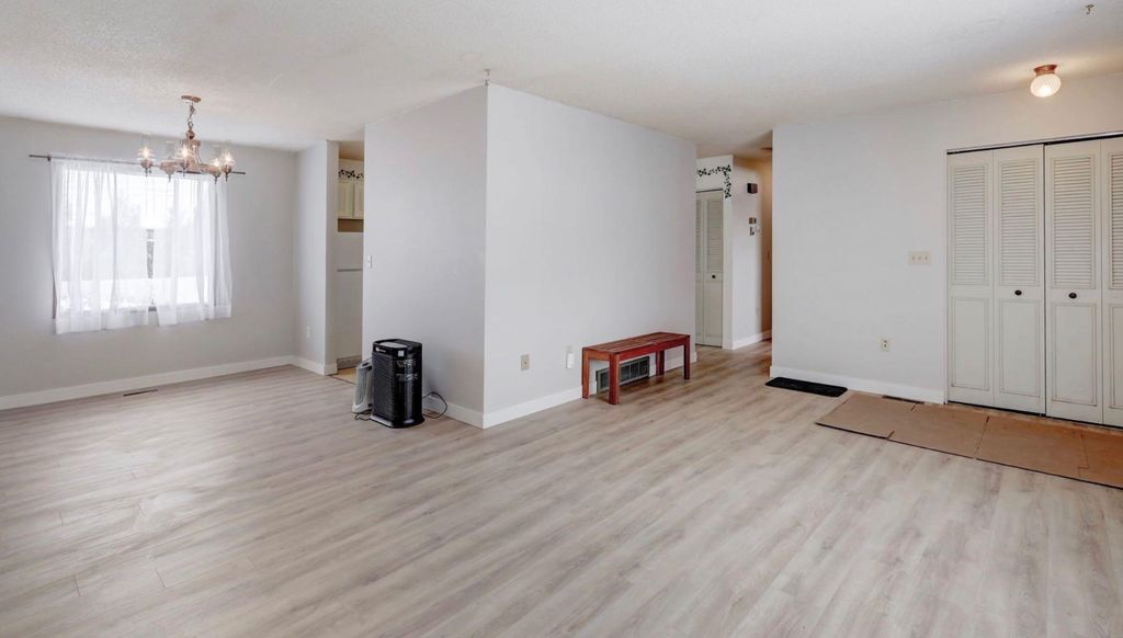 Photo of 707 Bankview Drive SW, Drumheller, AB T0J 0Y6 (MLS # A2316344)