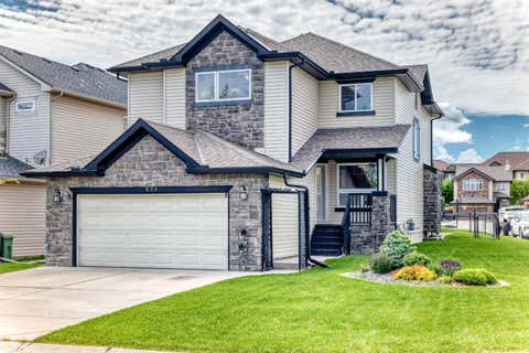 Photo of 209 Crystal Green Point, Okotoks, AB T1S 2K7 (MLS # A2322719)