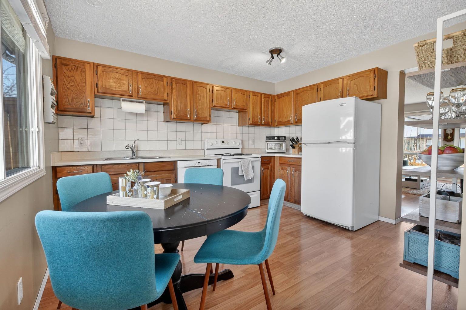 161 Midbend Place SE