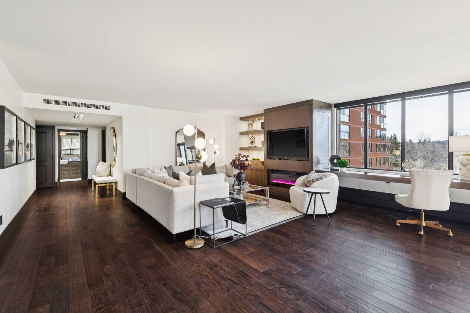 318 26 Avenue SW 407