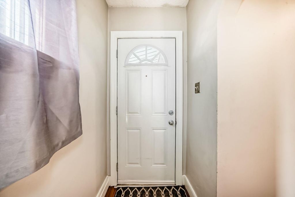 Photo of 319 11 Avenue NE, Calgary, AB T2E 0Z2 (MLS # A2263388)