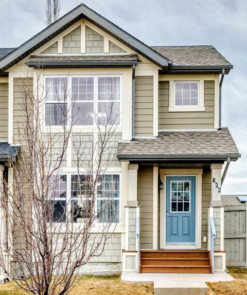 822 Panatella Boulevard NW Calgary AB T3K 0N7