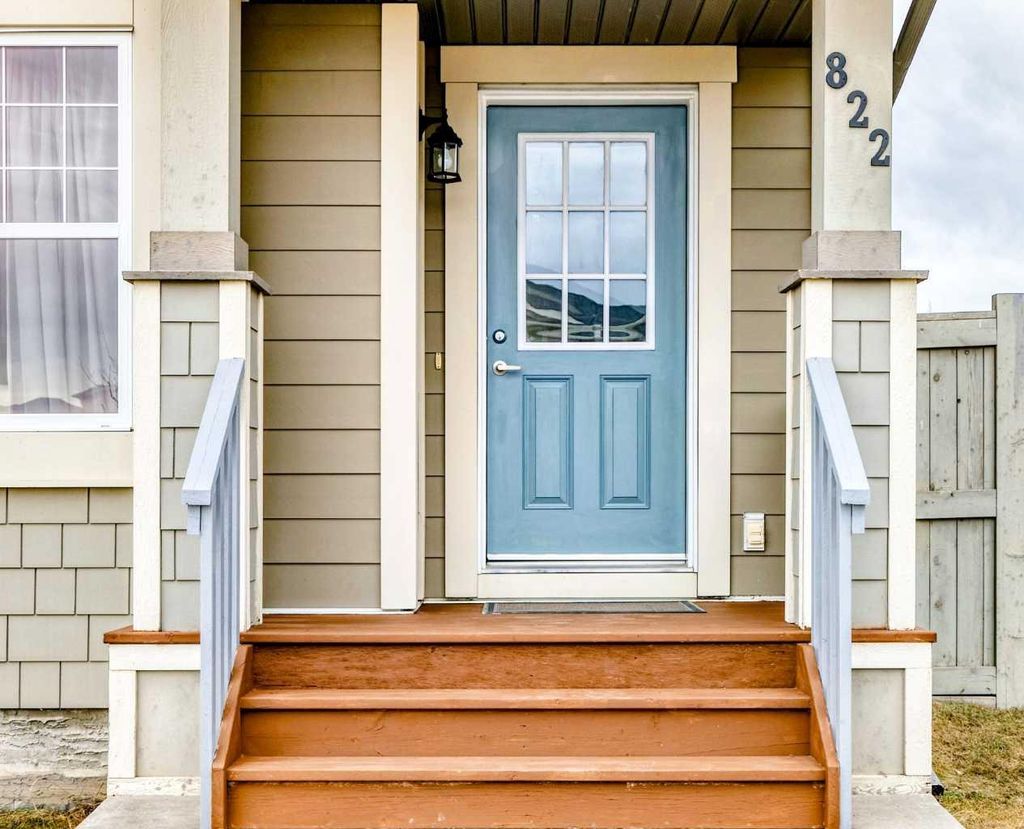 Photo of 822 Panatella Boulevard NW, Calgary, AB T3K 0N7 (MLS # A2284706)