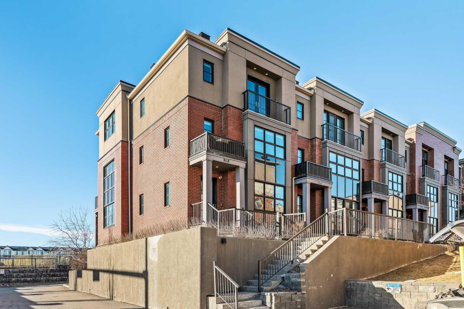 101 Aspen Meadows Hill SW