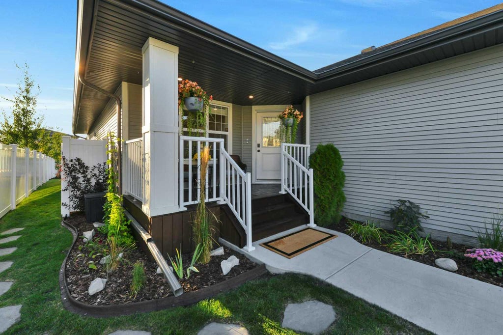 Photo of 18 Traynor Close, Red Deer, AB T4P 0W5 (MLS # A2347981)