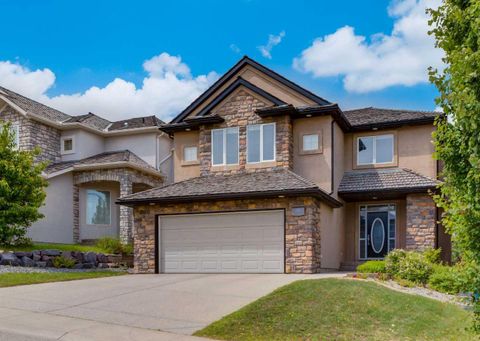 Photo of 98 Royal Ridge Mount NW, Calgary, AB T3G 5Z3 (MLS # A2324032)