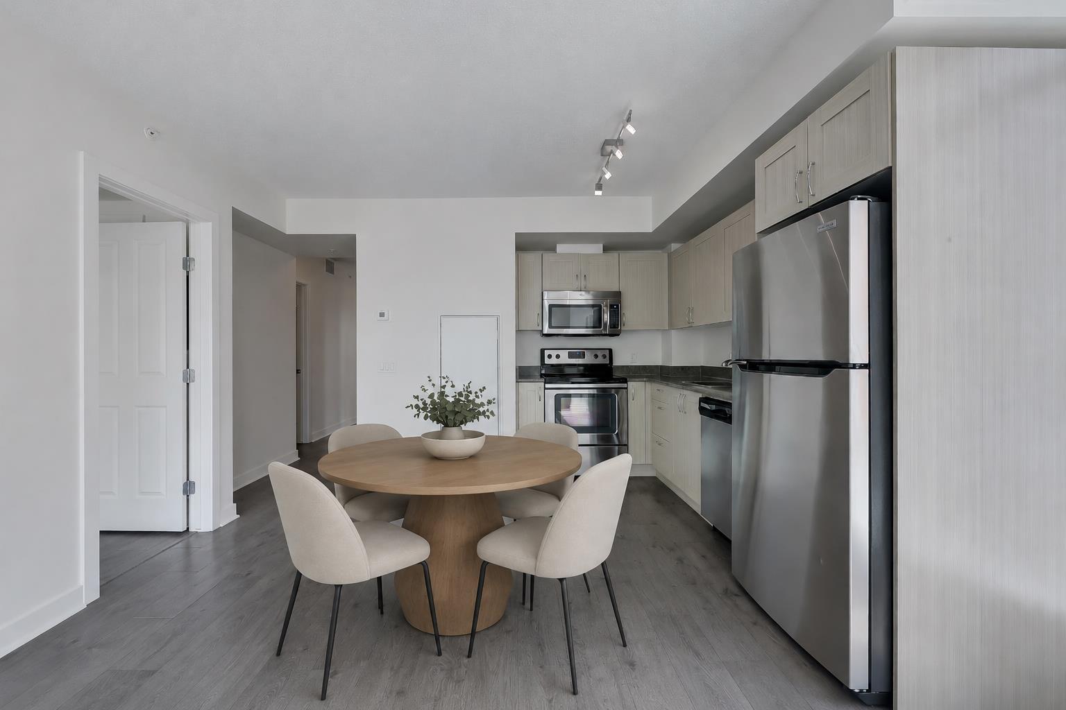 10 Brentwood Common NW 1207