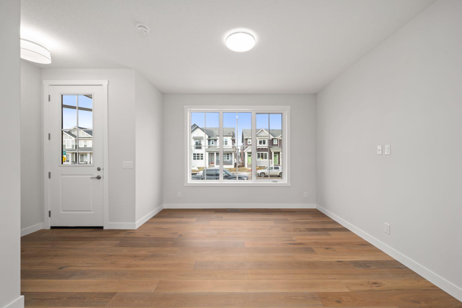 384 Sora Boulevard SE