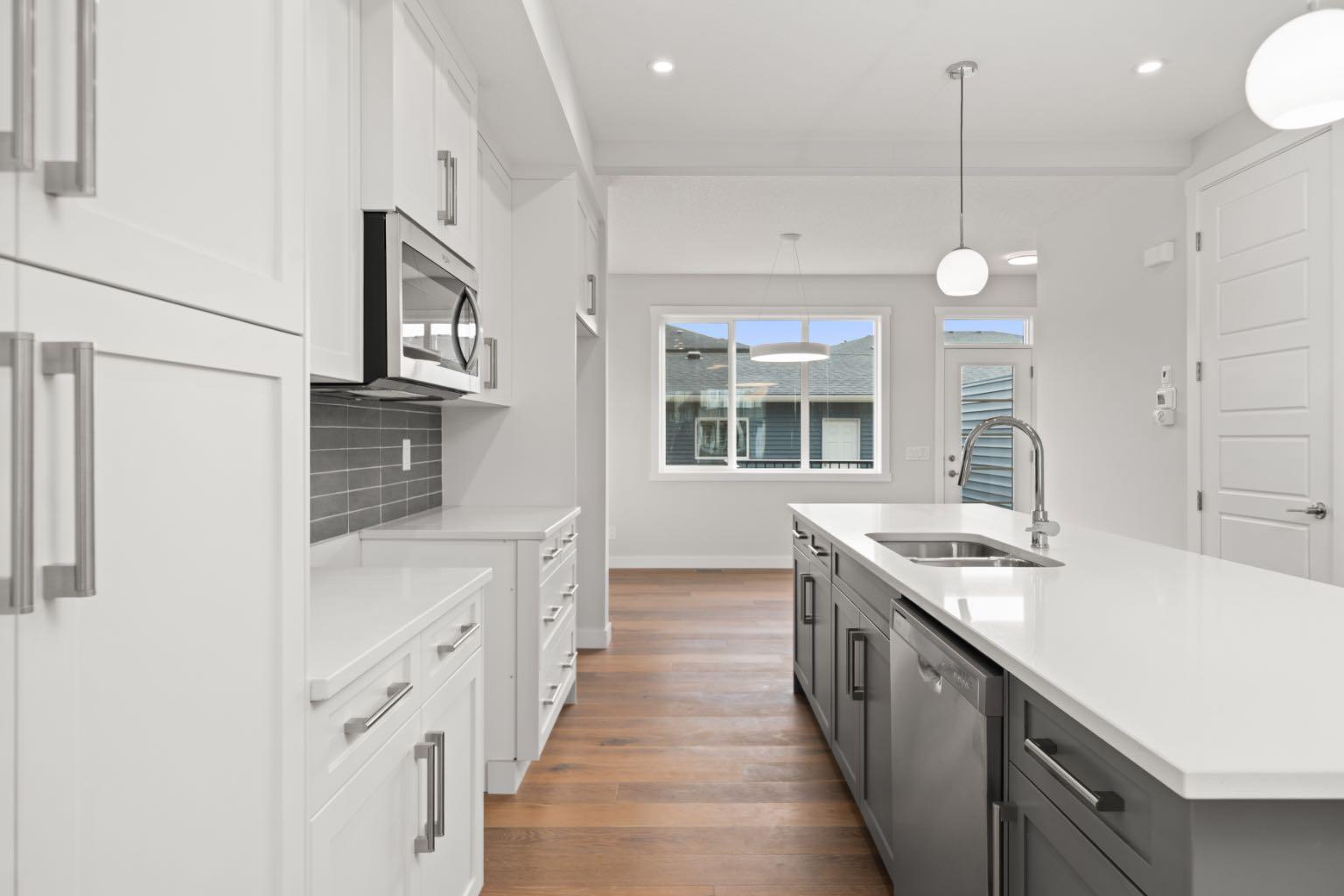 384 Sora Boulevard SE