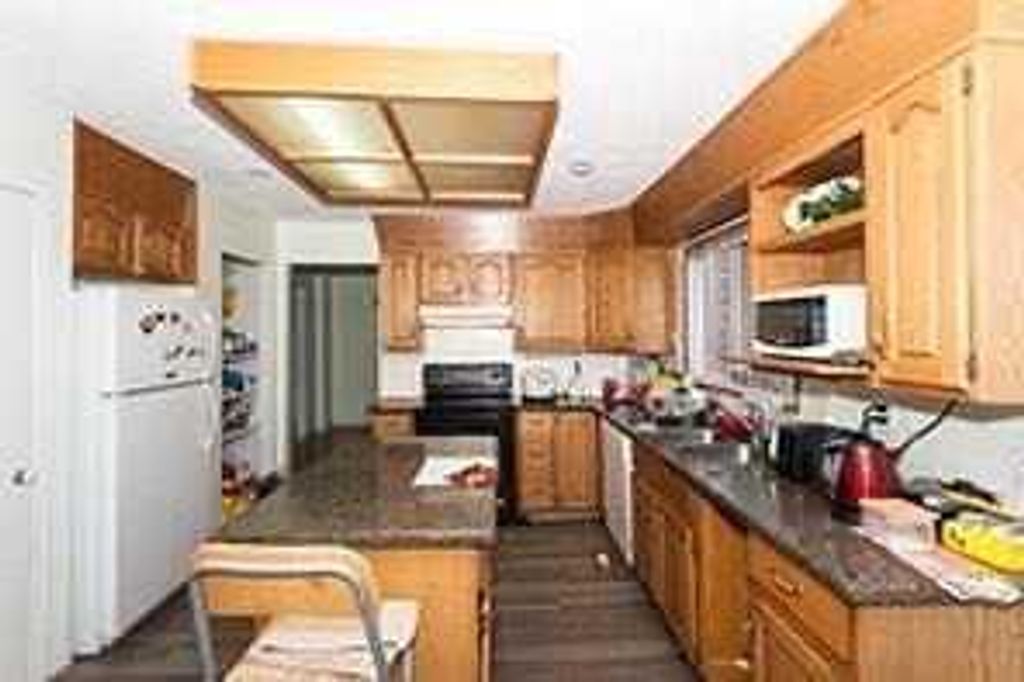 Photo of 105 Valhalla Crescent NW, Calgary, AB T3A 1Z7 (MLS # A2242505)