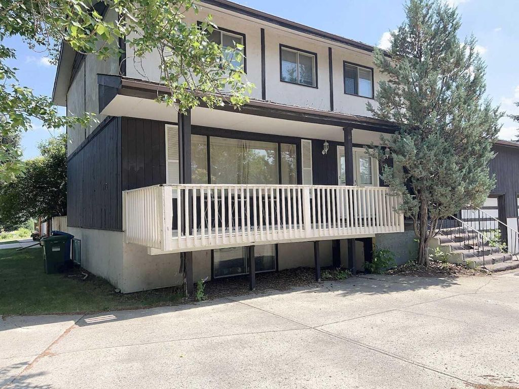 Photo of 105 Valhalla Crescent NW, Calgary, AB T3A 1Z7 (MLS # A2242505)
