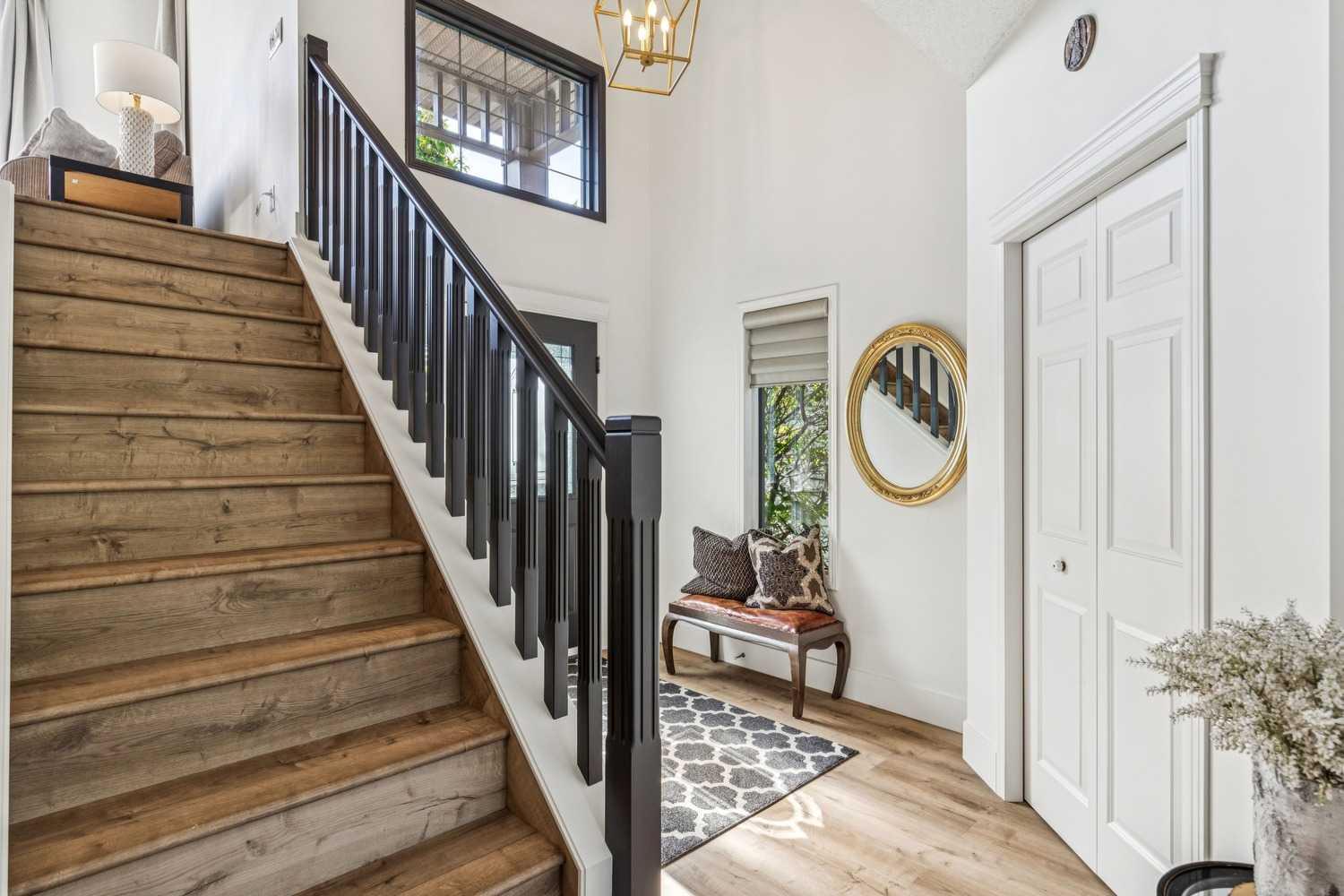 135 Tuscany Ravine Road NW