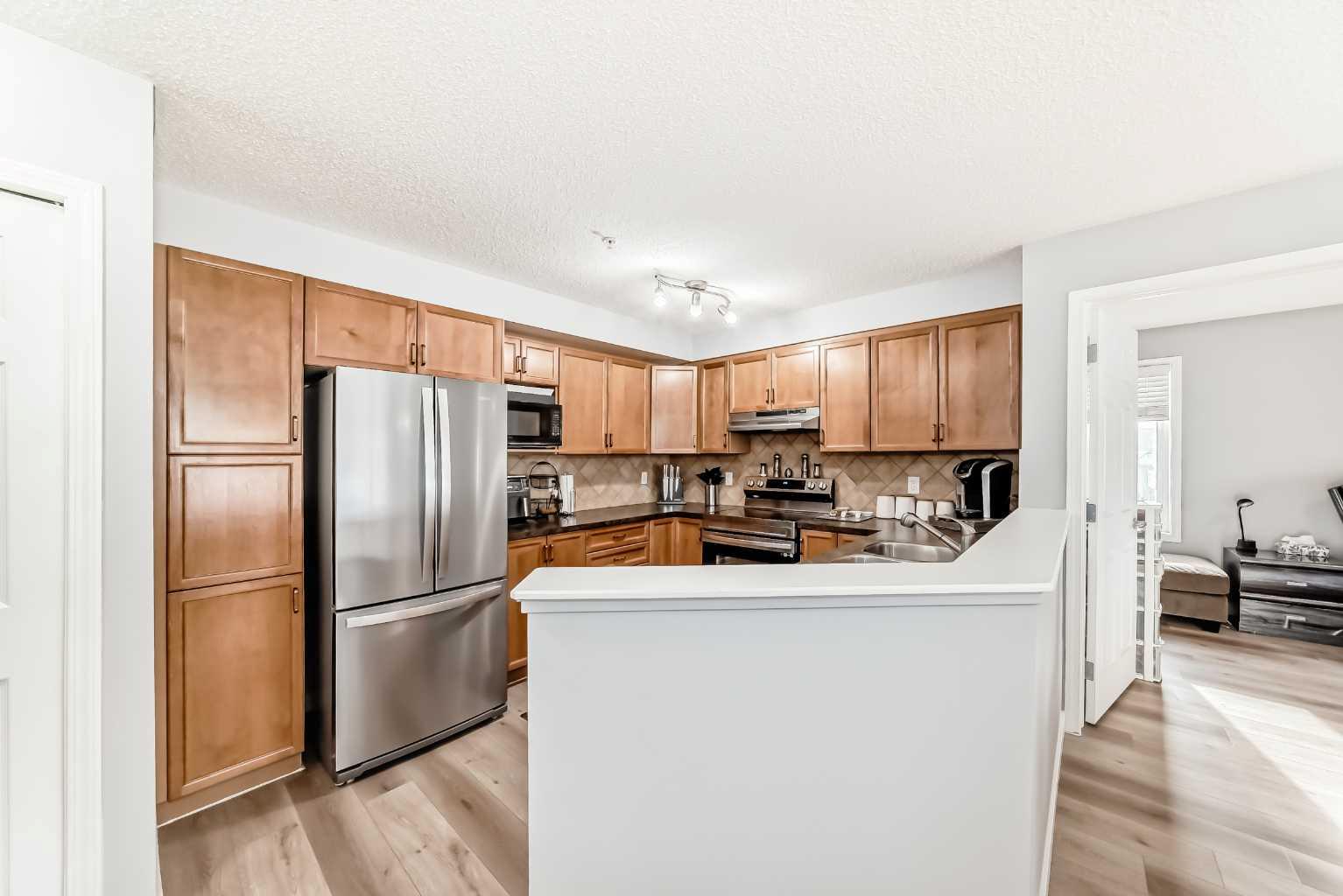 5200 44 Avenue NE 2215