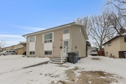55 Chippewa Crescent W Lethbridge AB T1K 5B4