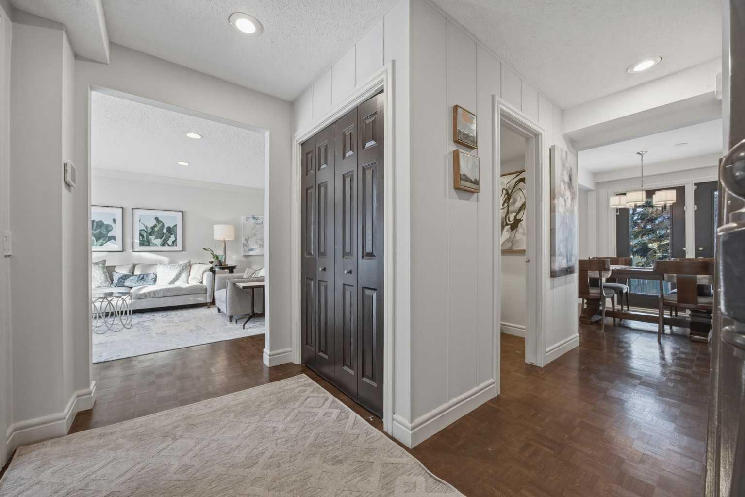 1136 Kildonan Place SW